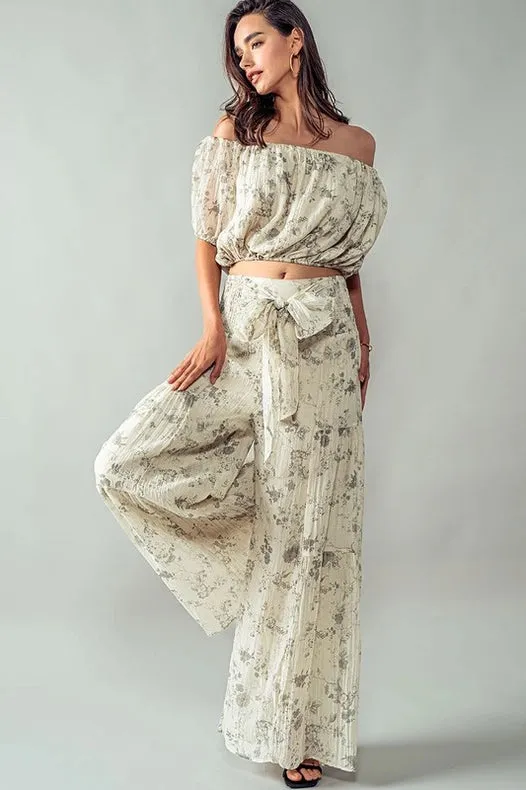 Elastic Waist Wide Leg Floral Pants
