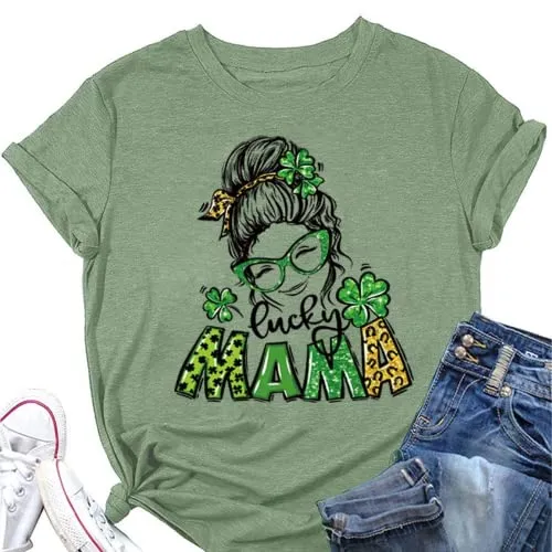Lucky Mama T-Shirt Women St Patricks Day Gift for Mama