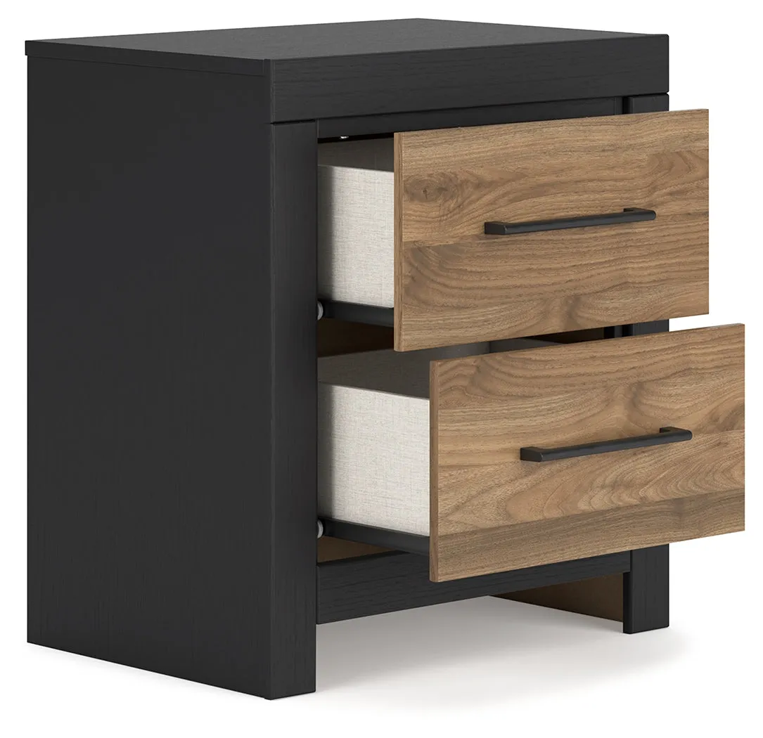 Vertani King Panel Bed with Dresser and 2 Nightstands in Black