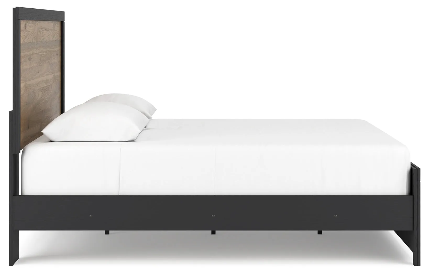Vertani King Panel Bed with Dresser and 2 Nightstands in Black
